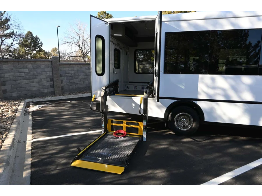 2026 Ford E-Series Cutaway Base - Photo 16