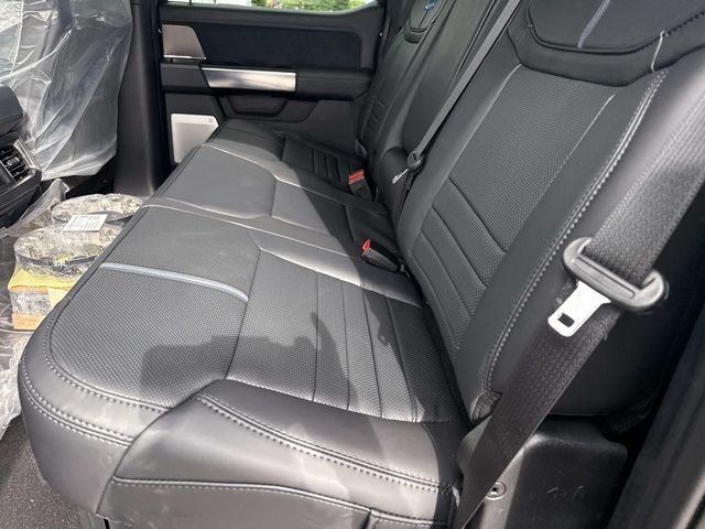 New 2026 Agate Black Metallic Ford F-250® Platinum® image 7