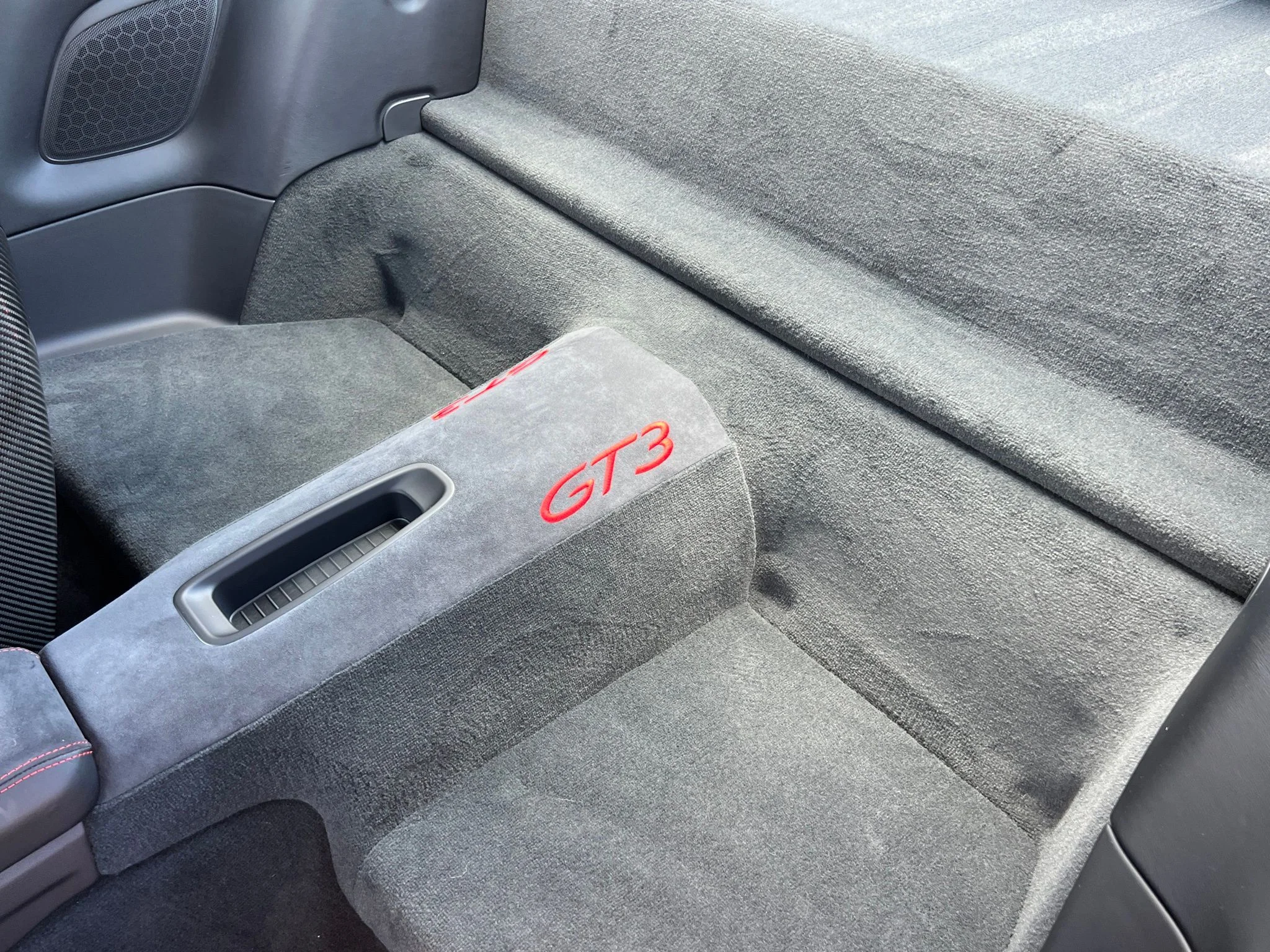 Used 2018 Silver Porsche GT3 image 18