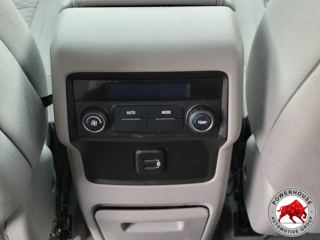 Used 2019 Gray GMC SLE-2 image 18
