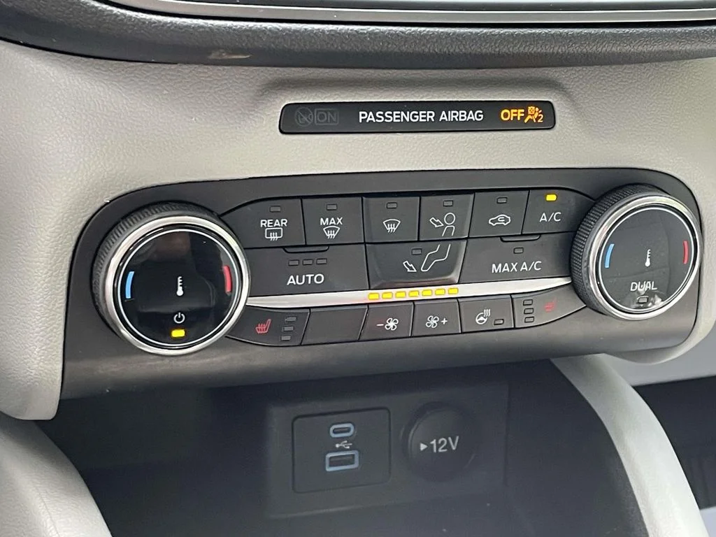 Used 2023 Blue Ford Active image 28