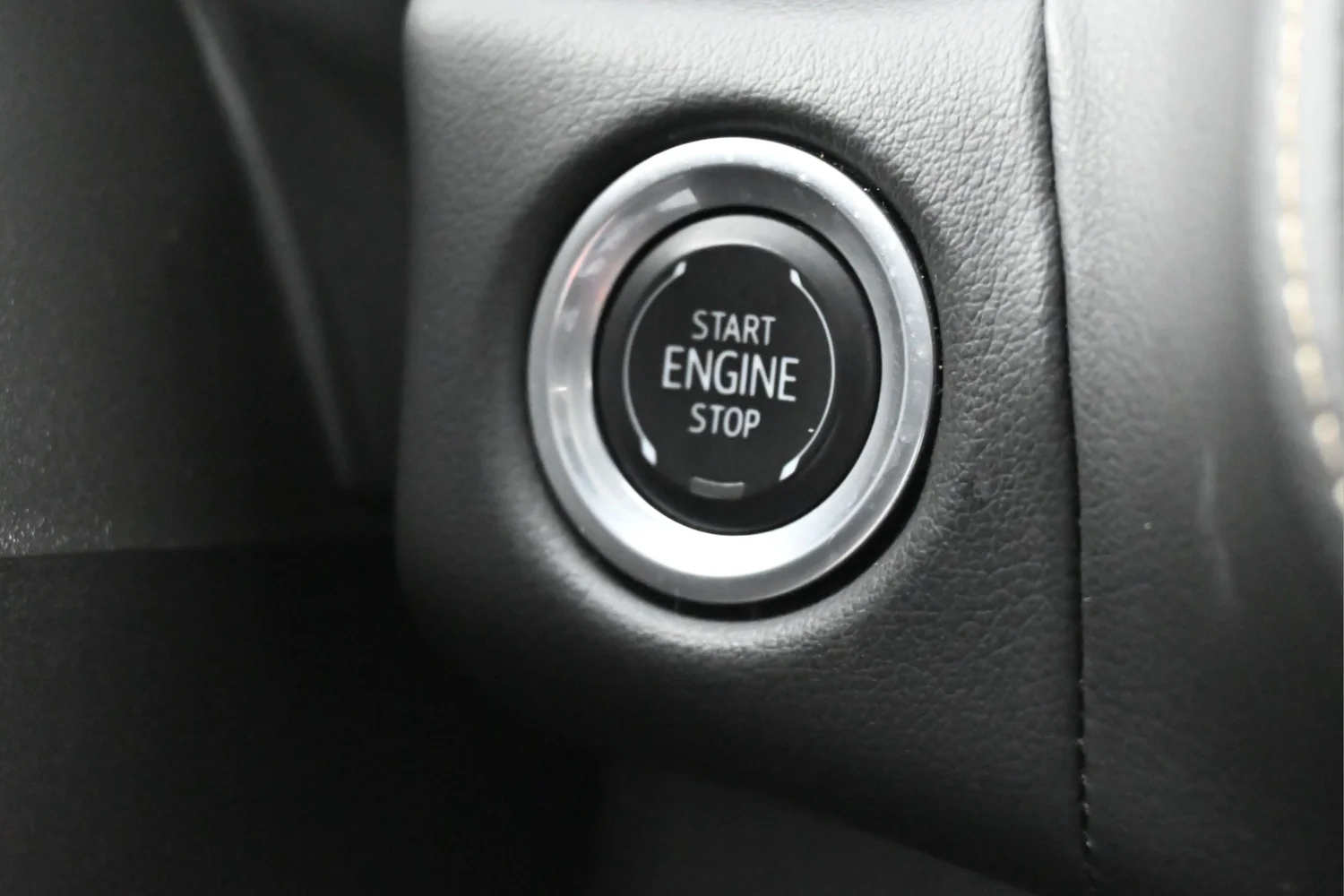 Used 2024 Black Chevrolet Premier image 25