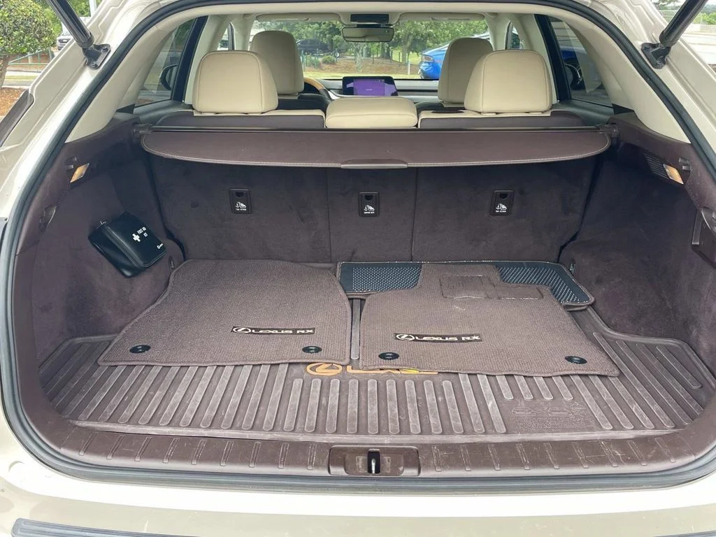 Used 2019 Beige Lexus 350 image 8