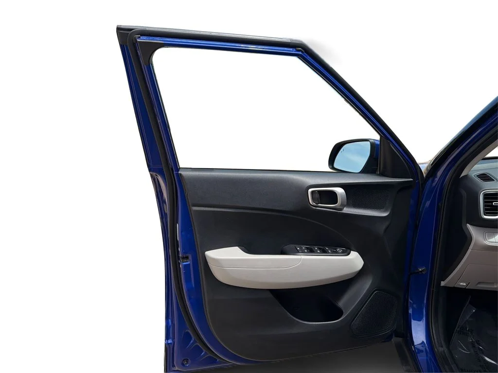 Used 2024 Intense Blue Hyundai SEL image 20