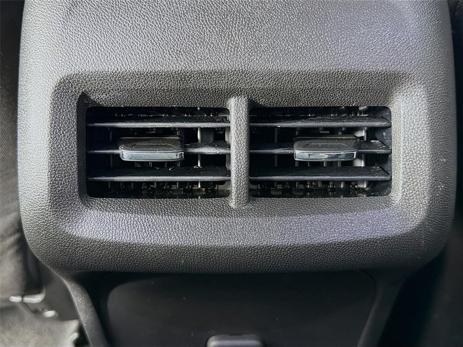 Used 2023 Sterling Metallic GMC SLE image 29