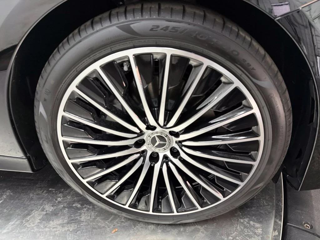 New 2027 Black Mercedes-Benz E 350 image 9
