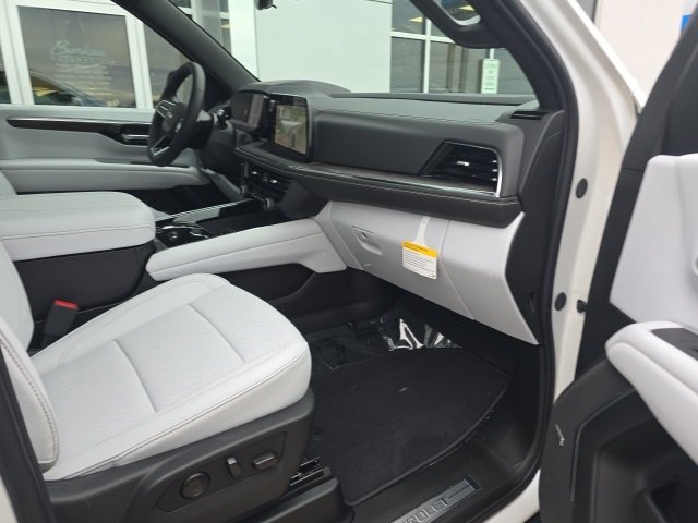 2025 Chevrolet Tahoe Premier photo 4