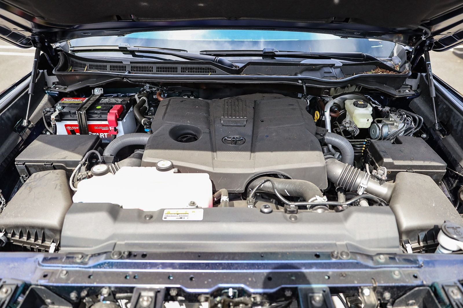 2025 Toyota Tundra Limited - Photo 26