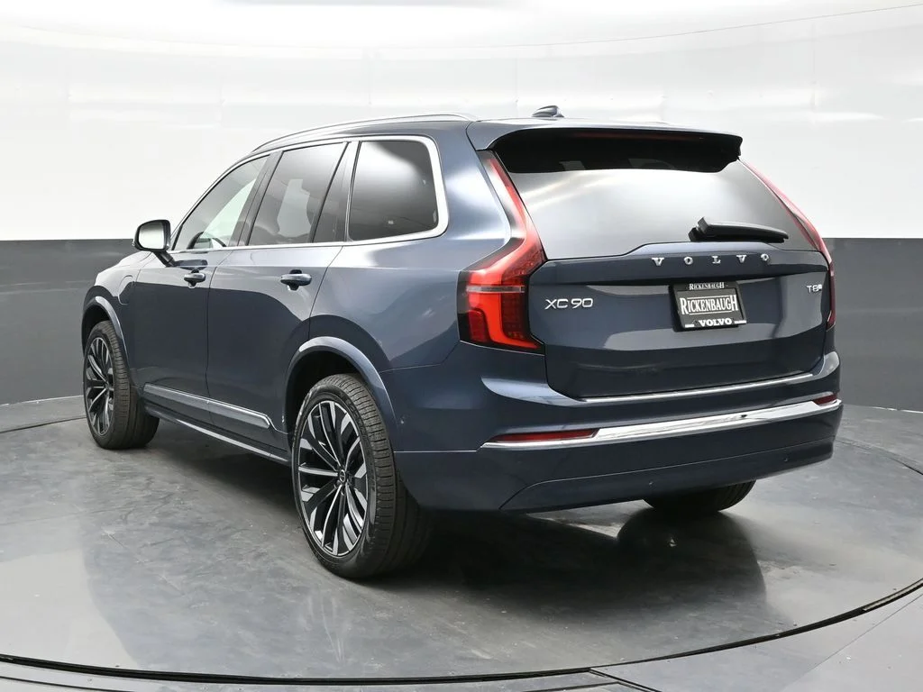 New 2026 Denim Blue Volvo T8 Plus image 5
