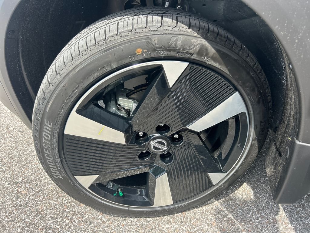 New 2026 Nissan Kicks SR 4D Sport Utility