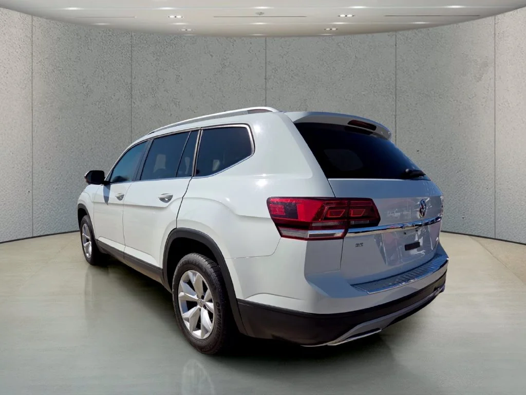 Used 2019  Volkswagen 2.0T SE image 3
