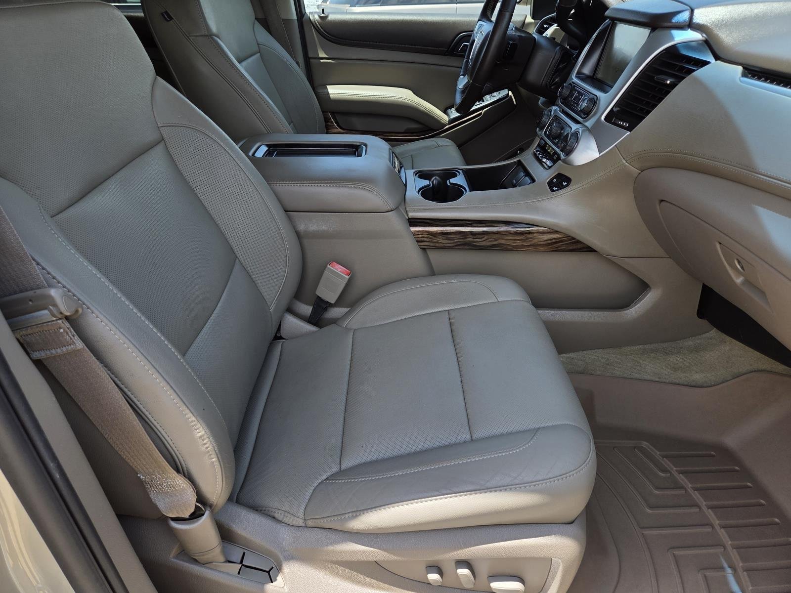 Used 2015 Champagne Silver Metallic GMC SLT image 41