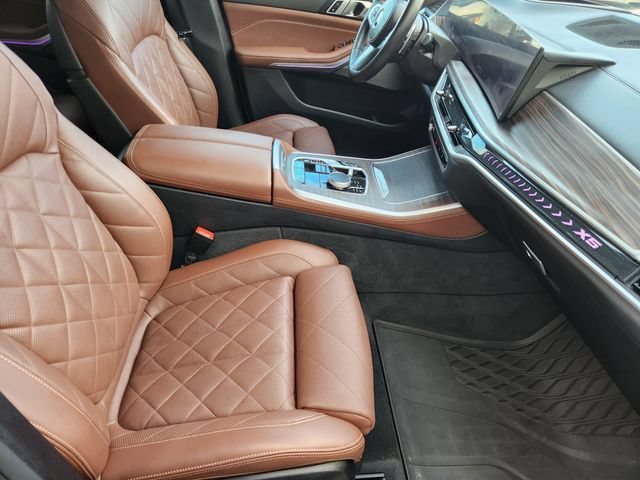 Used 2024 Gray BMW xDrive40i image 20