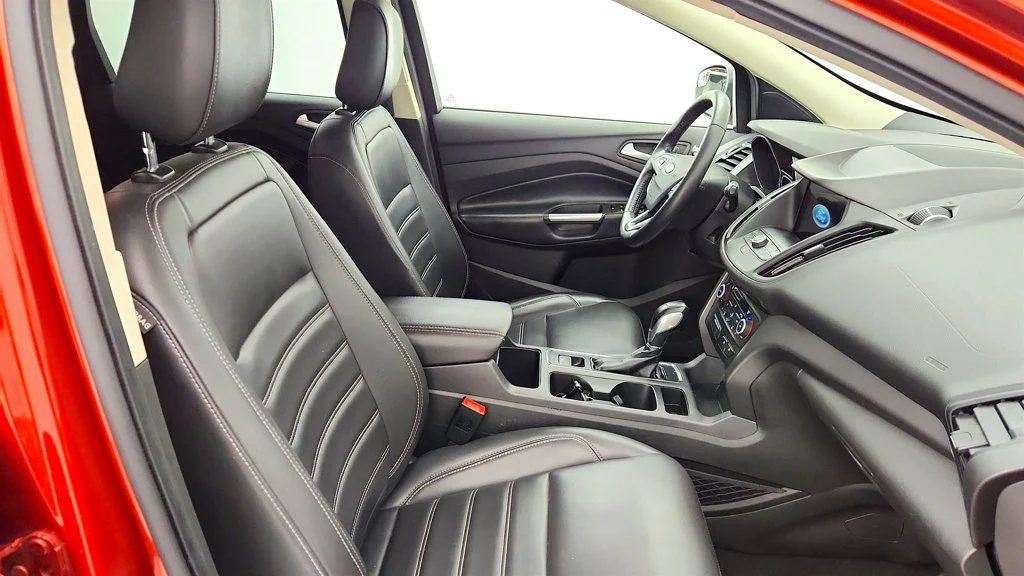 Used 2019 Sedona Orange Metallic Ford SEL FWD image 22