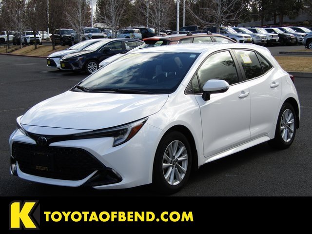 2025 Toyota Corolla Hatchback SE