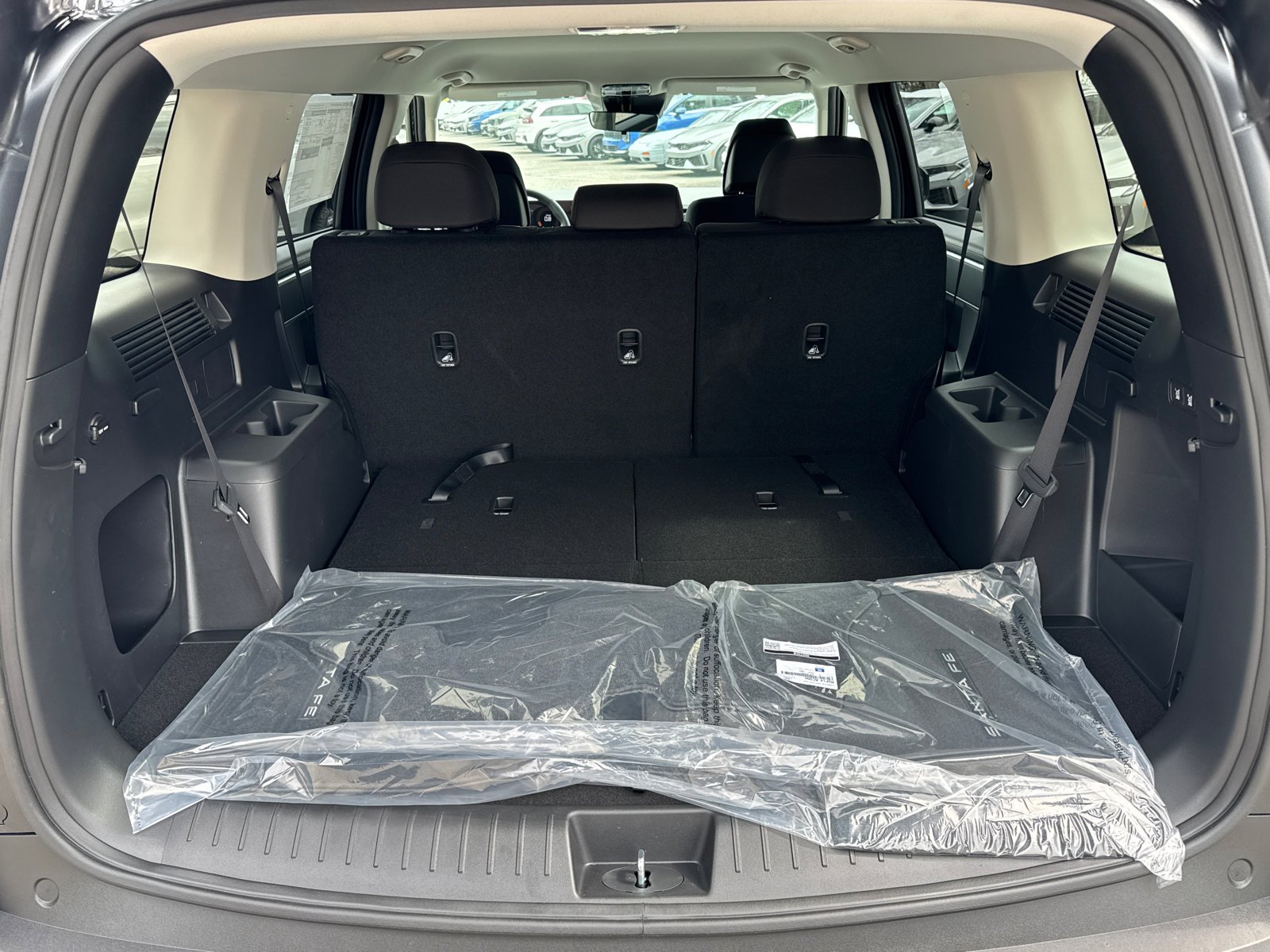 New 2026 Phantom Black Hyundai SE image 14