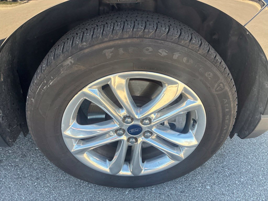 Used 2016 Shadow Black Ford Titanium image 26