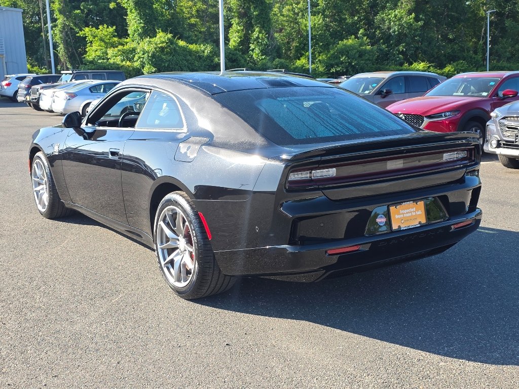 Used 2025 Diamond Black Crystal Pearl Coat Dodge R/T Scat Pack image 13