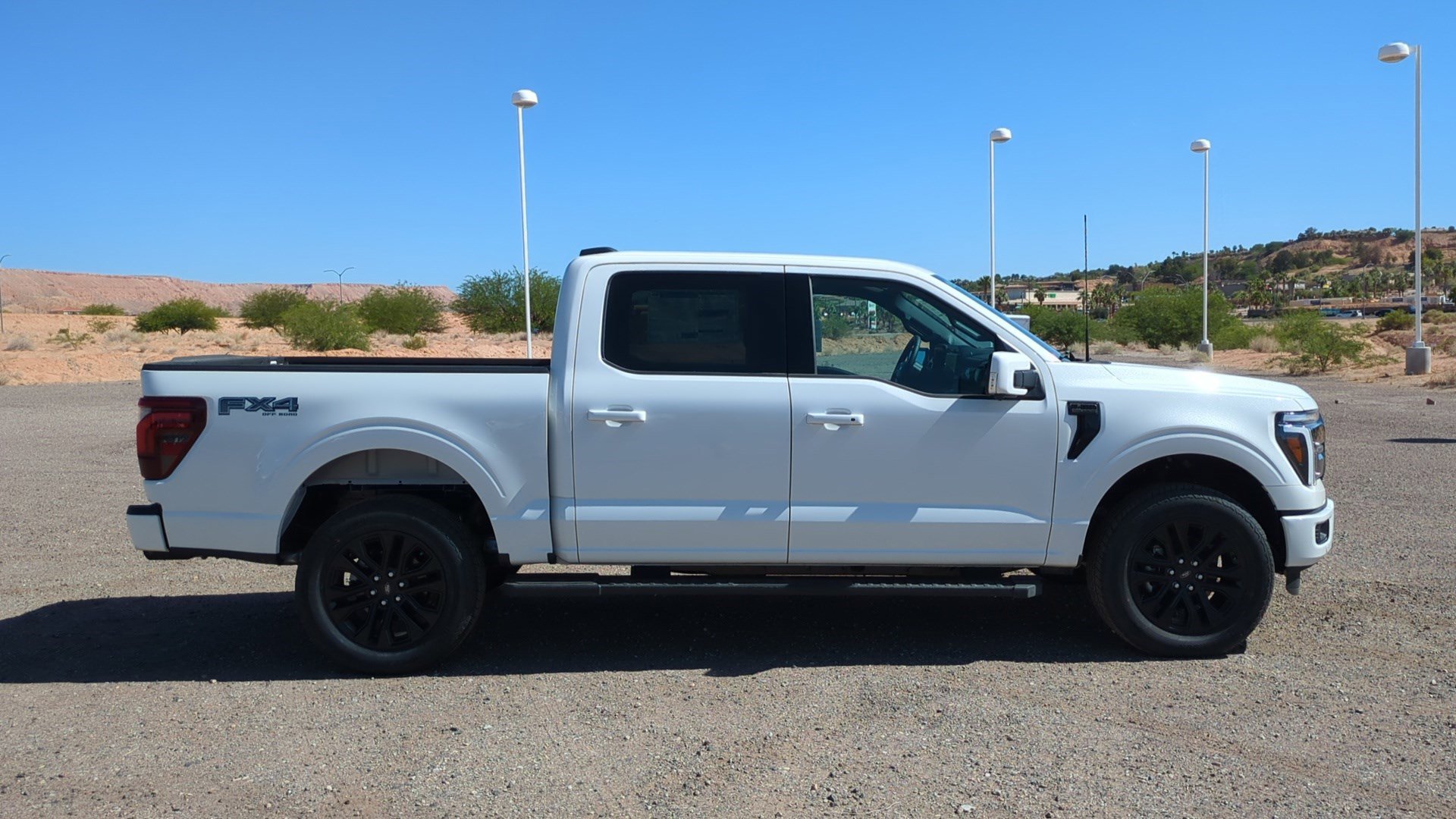 New 2026 Star White Metallic Tri-Coat Ford LARIAT image 2