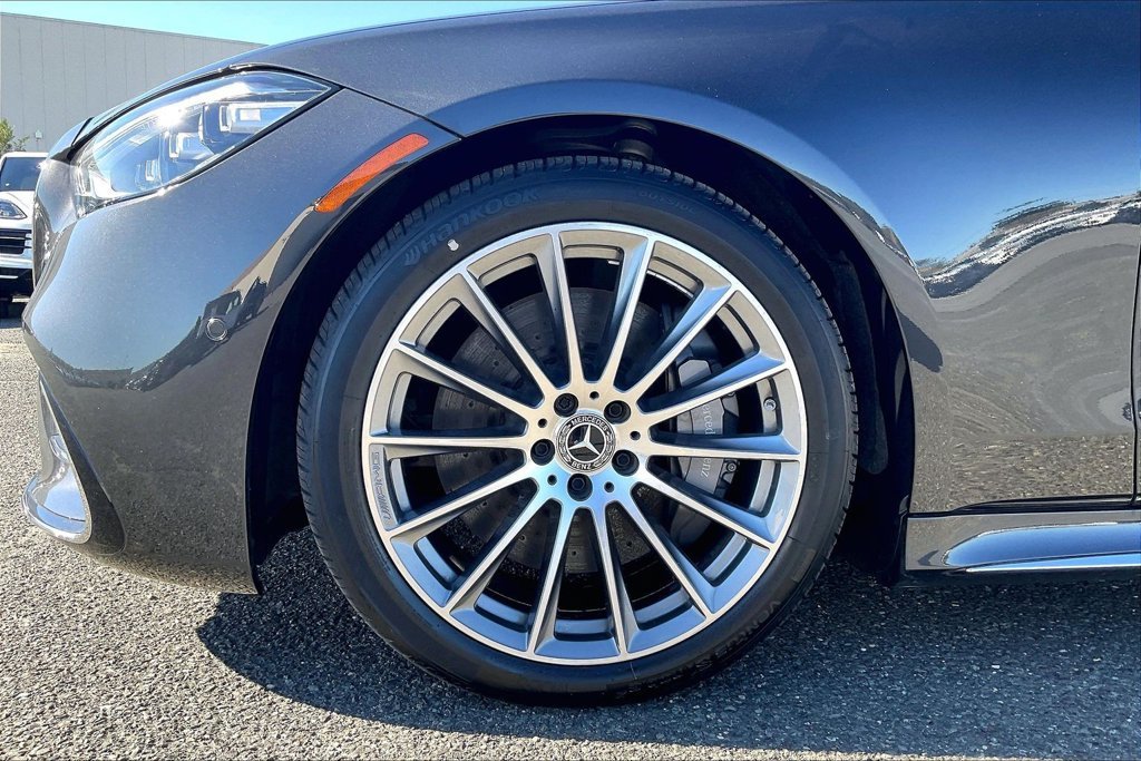 2025 Mercedes-Benz S-Class S 580e - Photo 8