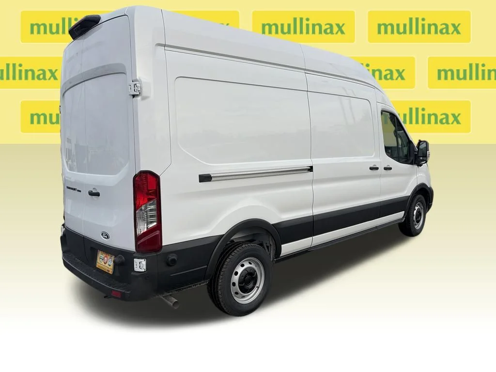 New 2026 White Ford Base image 3