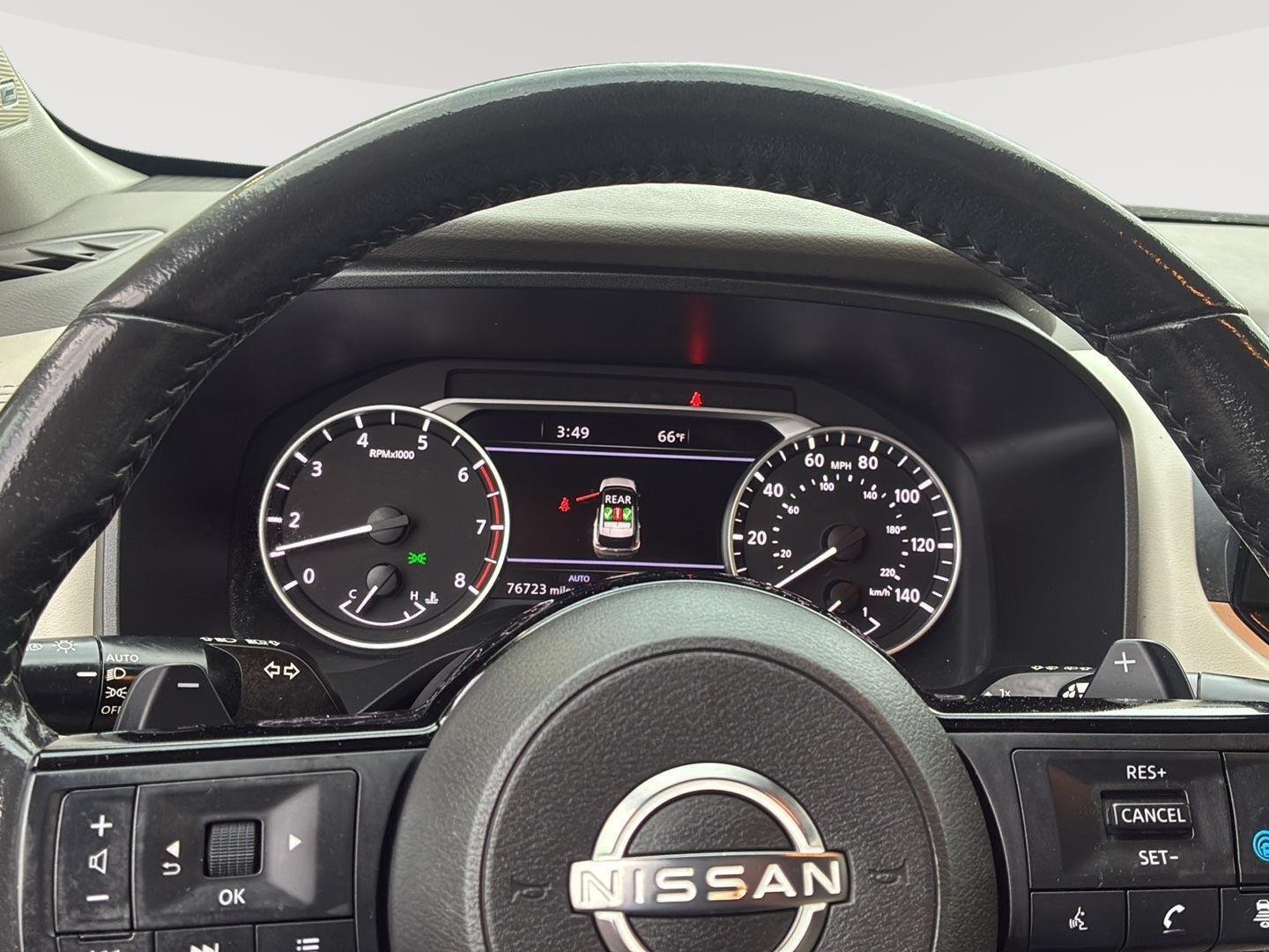Used 2023 Pearl White TriCoat Nissan SL image 33