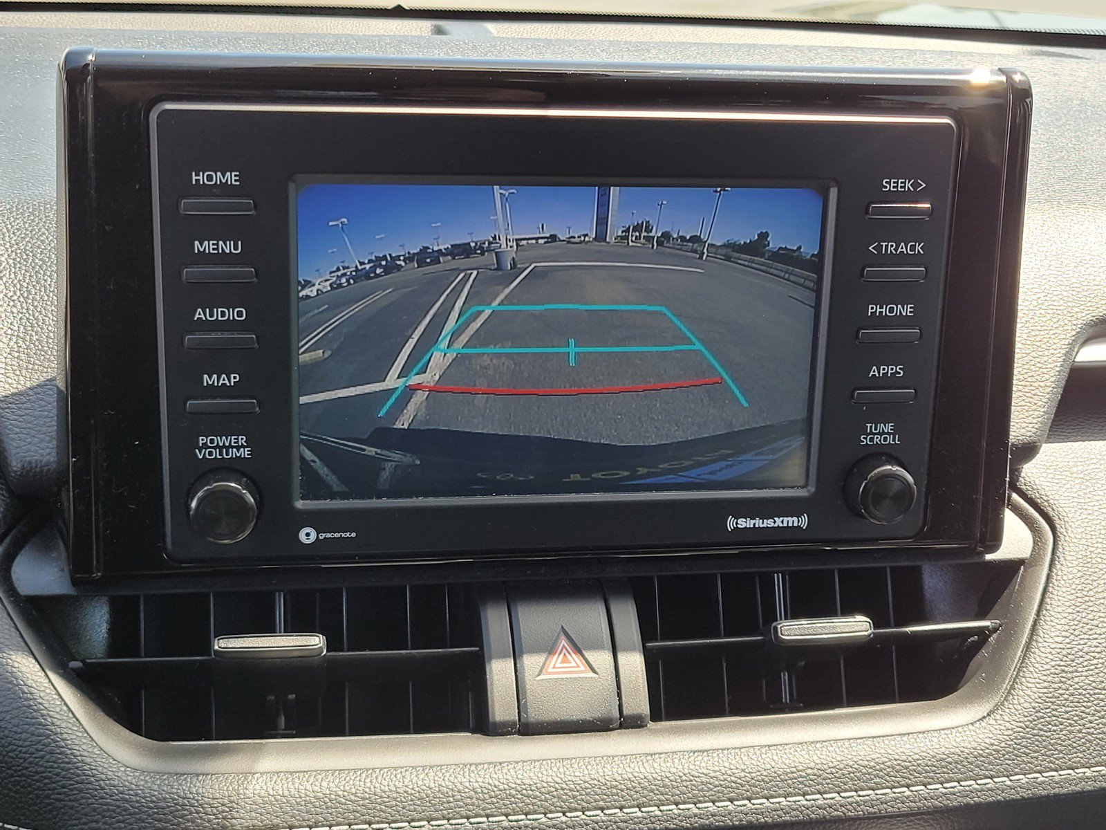 Used 2022  Toyota LE image 19