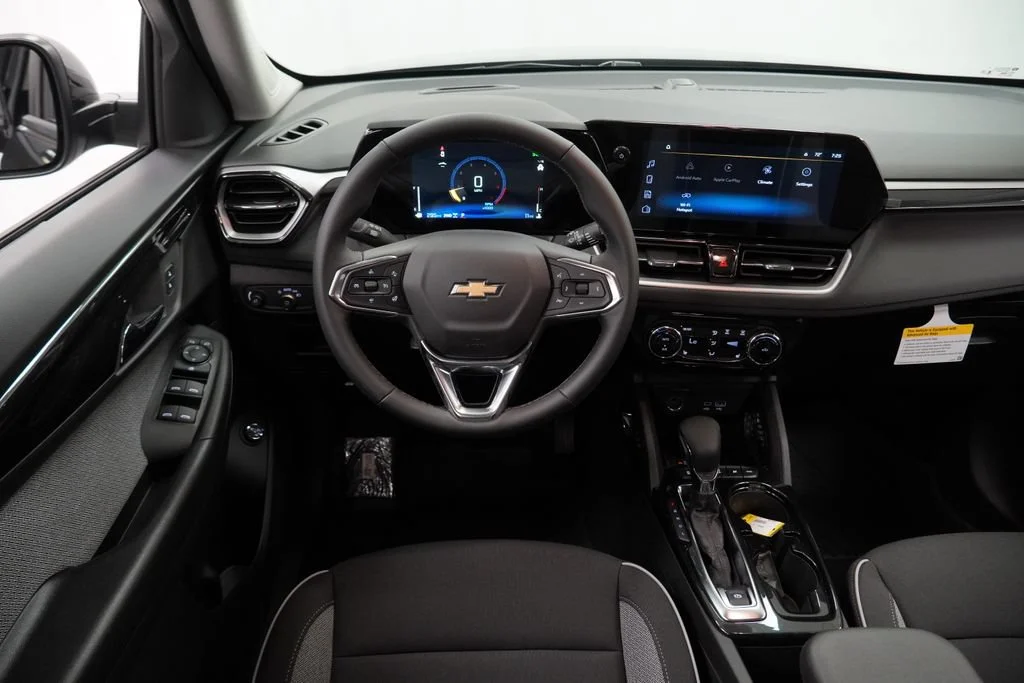 New 2026 Mosaic Black Metallic Chevrolet LT image 12