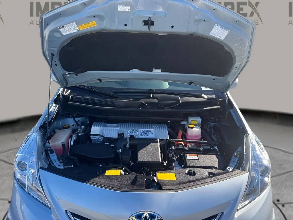 Used 2013 Blue Toyota Two image 26