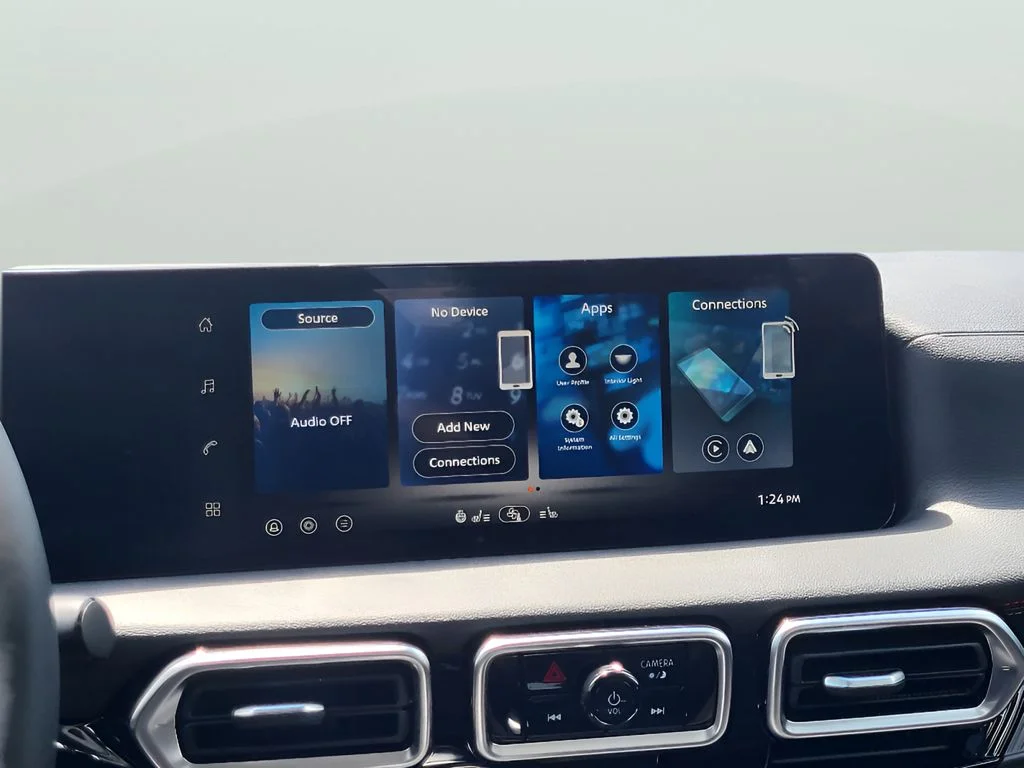 New 2026 Bluestone Pearl/Super Black Nissan SR image 17