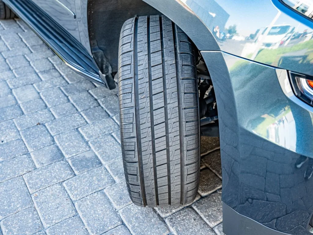Used 2019 Shadow Gray Metallic Chevrolet Premier image 48