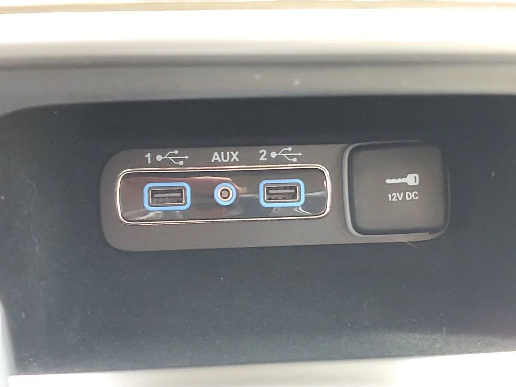 Used 2020 White Jeep Overland image 30