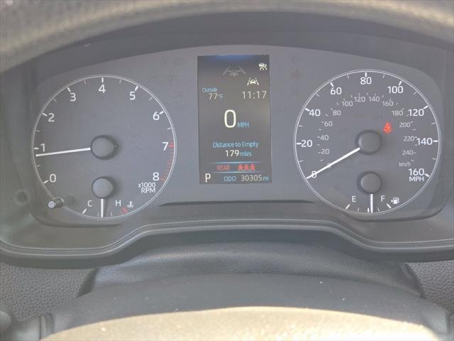 2025 Toyota Corolla LE - Photo 31