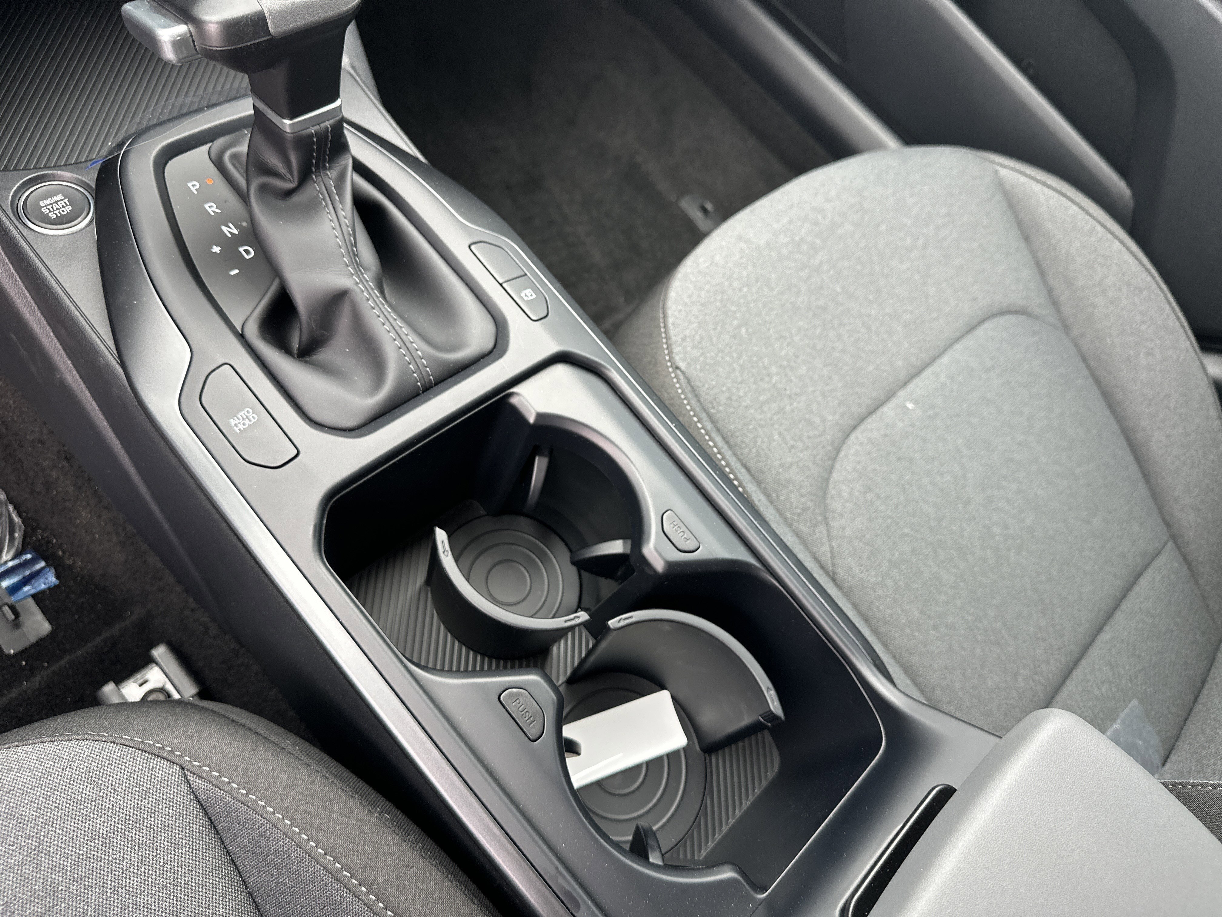 New 2026 Snow White Pearl Kia LXS image 24