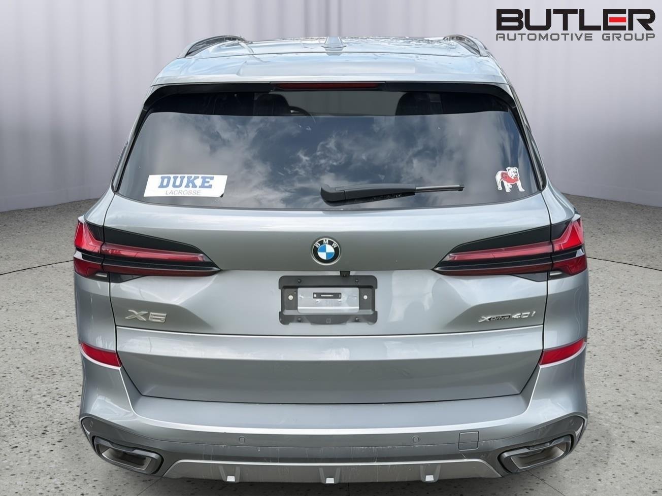 Used 2025 Skyscraper Grey Metallic BMW xDrive40i image 9