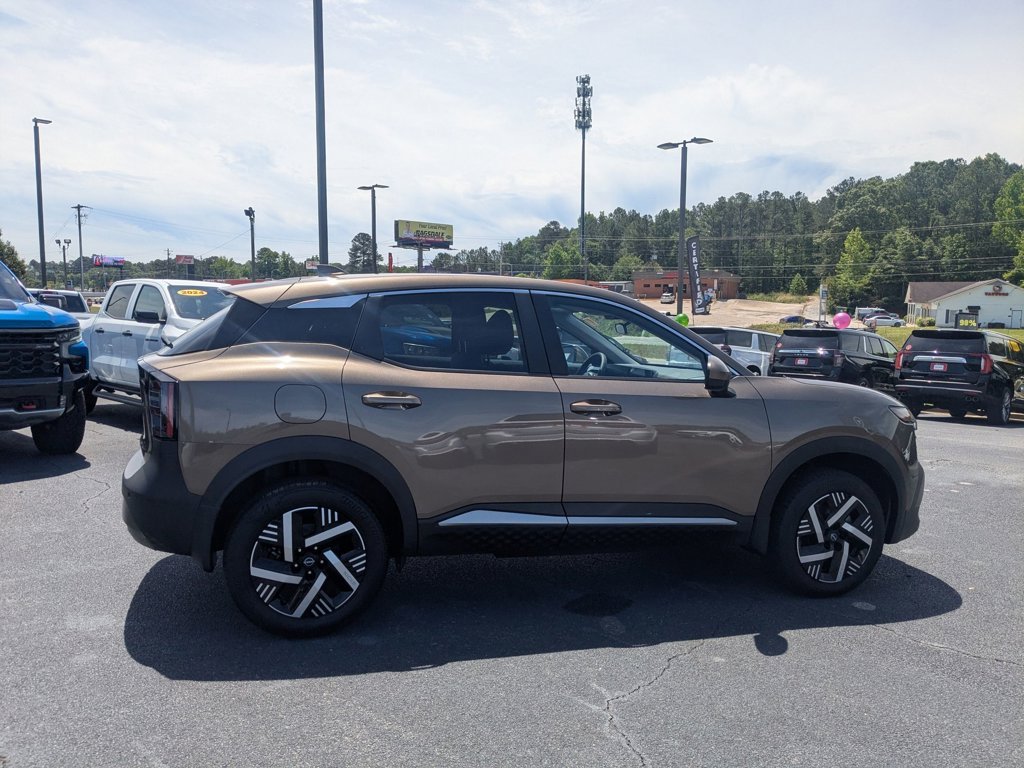Used 2025 Canyon Bronze Metallic Nissan SV image 4