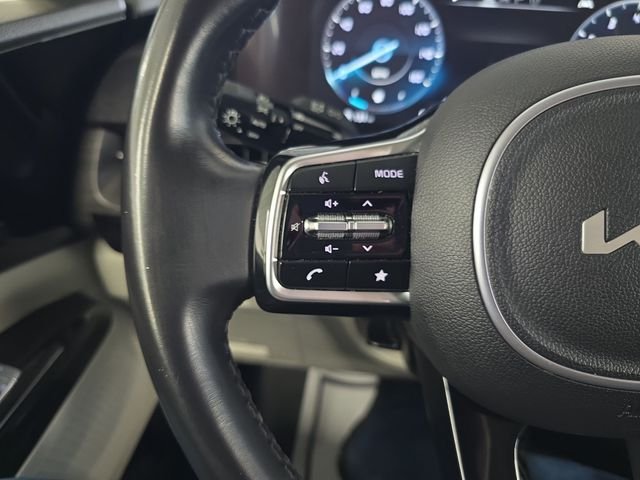 Used 2023 Gray Kia SX image 19