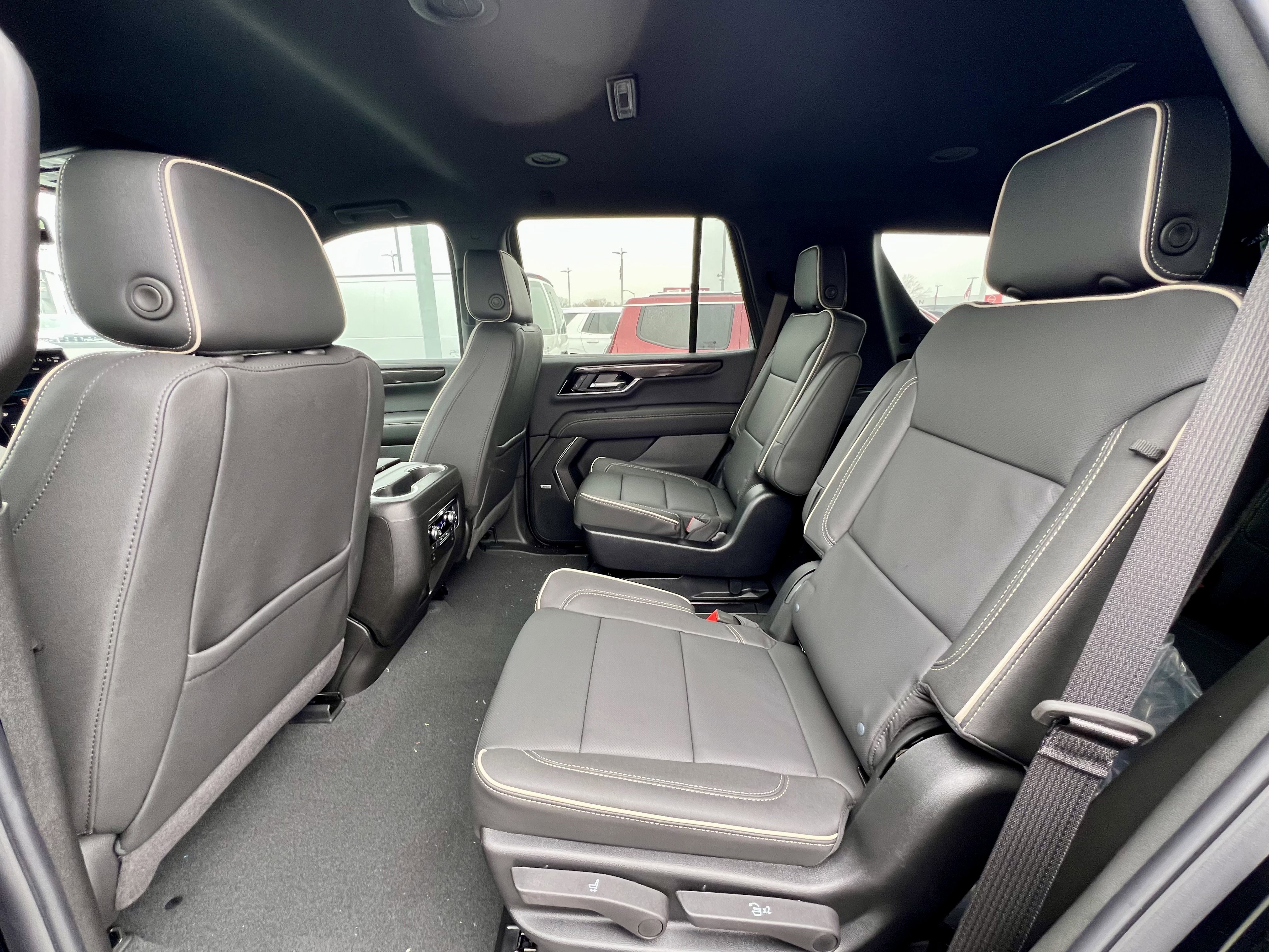 New 2026 Onyx Black GMC Elevation image 26