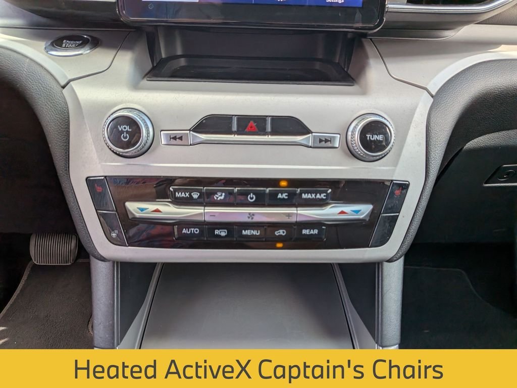 Used 2023 Black Ford XLT image 22