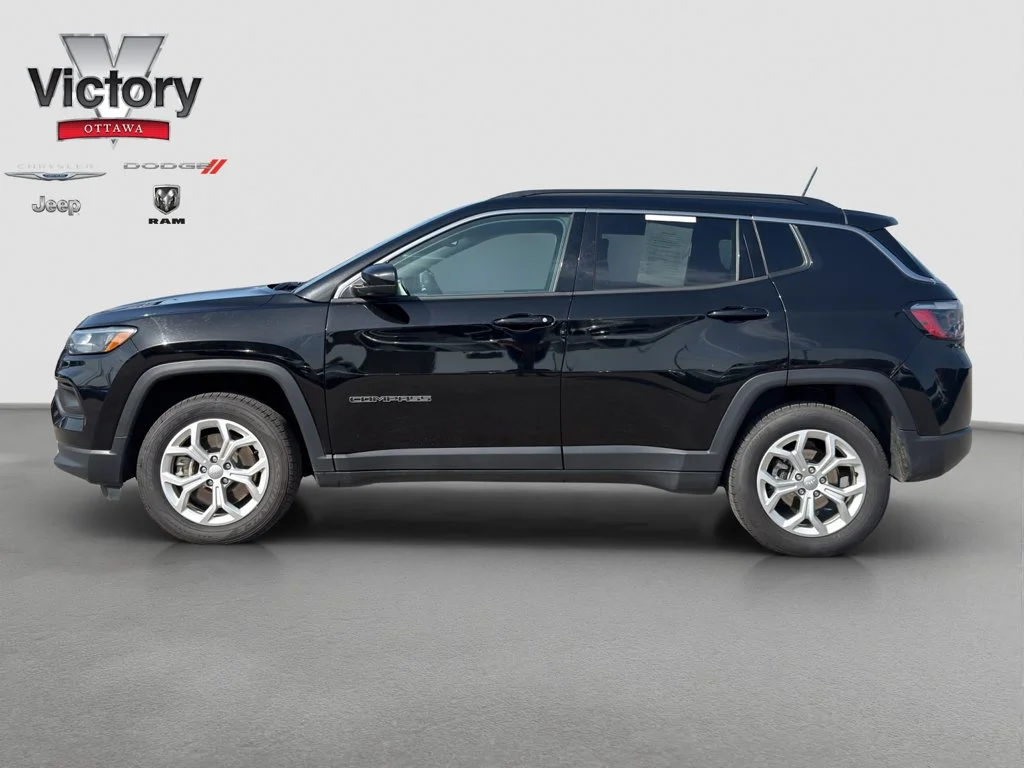 Used 2024 Black Jeep Latitude image 3