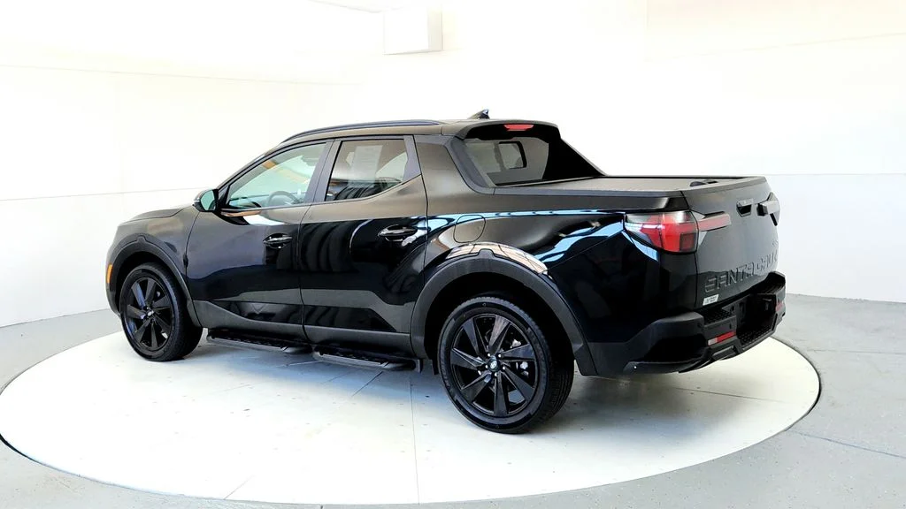 Used 2023 Black Hyundai NIGHT image 4