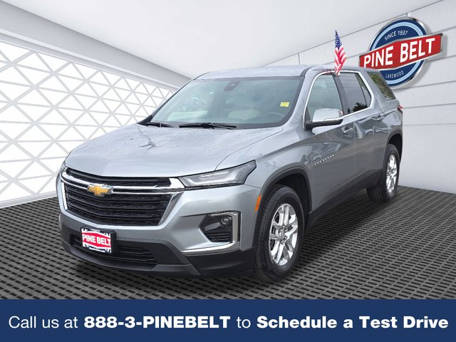 2023 Chevrolet Traverse LS