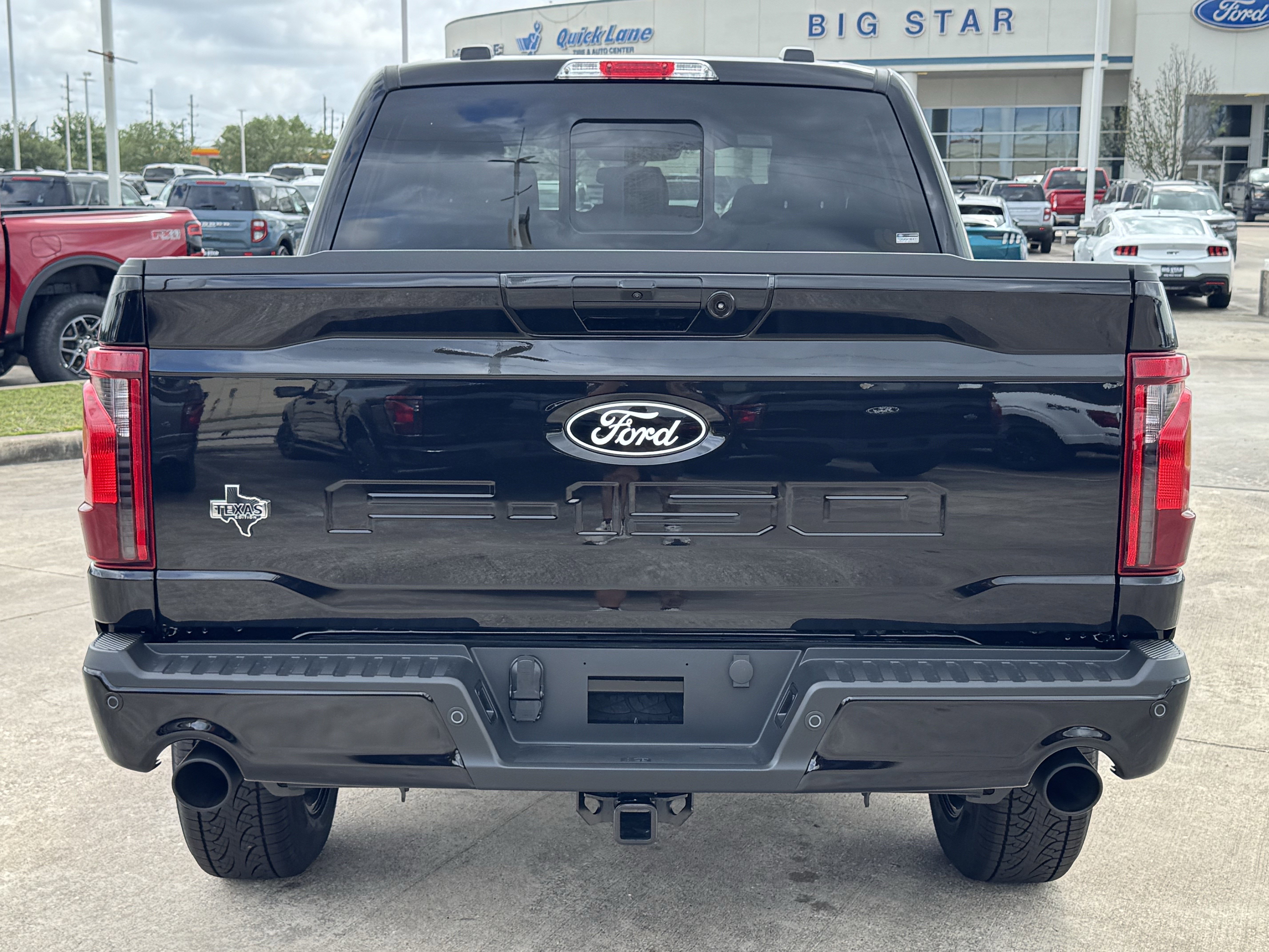 New 2026 Agate Black Metallic Ford XLT image 8