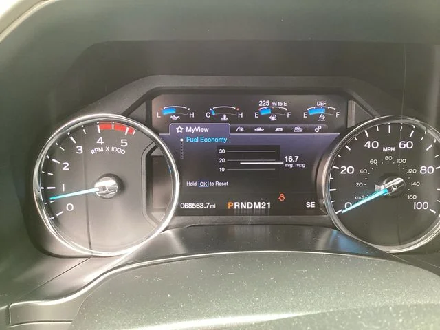 Used 2019 White Ford Lariat image 17