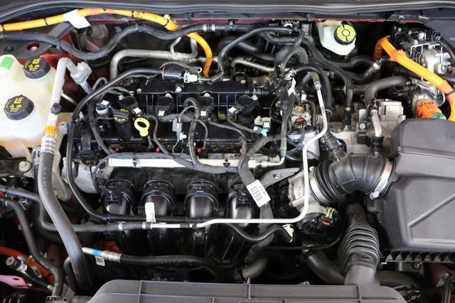 Used 2022 Red Ford SE image 23