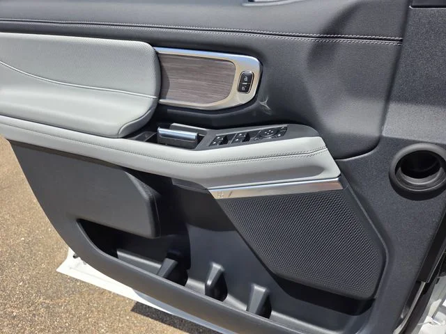 New 2026 Star White Metallic Tri-Coat Ford MAX Platinum® image 14