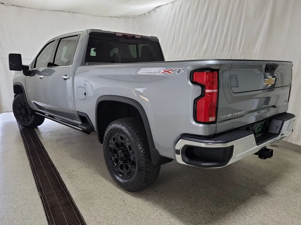 2024 Chevrolet Silverado 2500HD LTZ - Photo 8