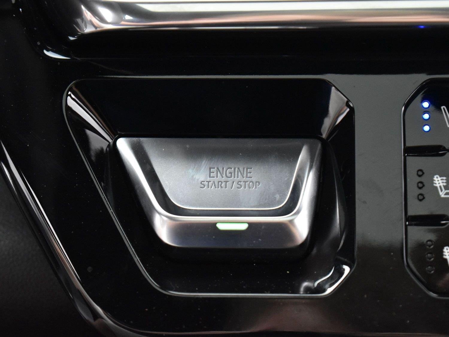Used 2025 Sterling Metallic GMC Denali Ultimate image 25