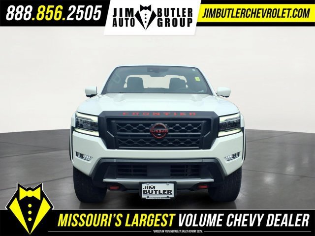 Used 2023 White Nissan Crew Cab PRO-4X 4x4 image 25