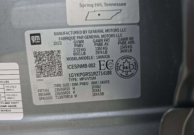 Used 2024 Silver Cadillac Sport image 6